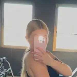 Hannaktt nude photo #0011