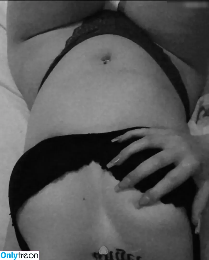 Hannaktt nude photo #0015 (Hannaktt)