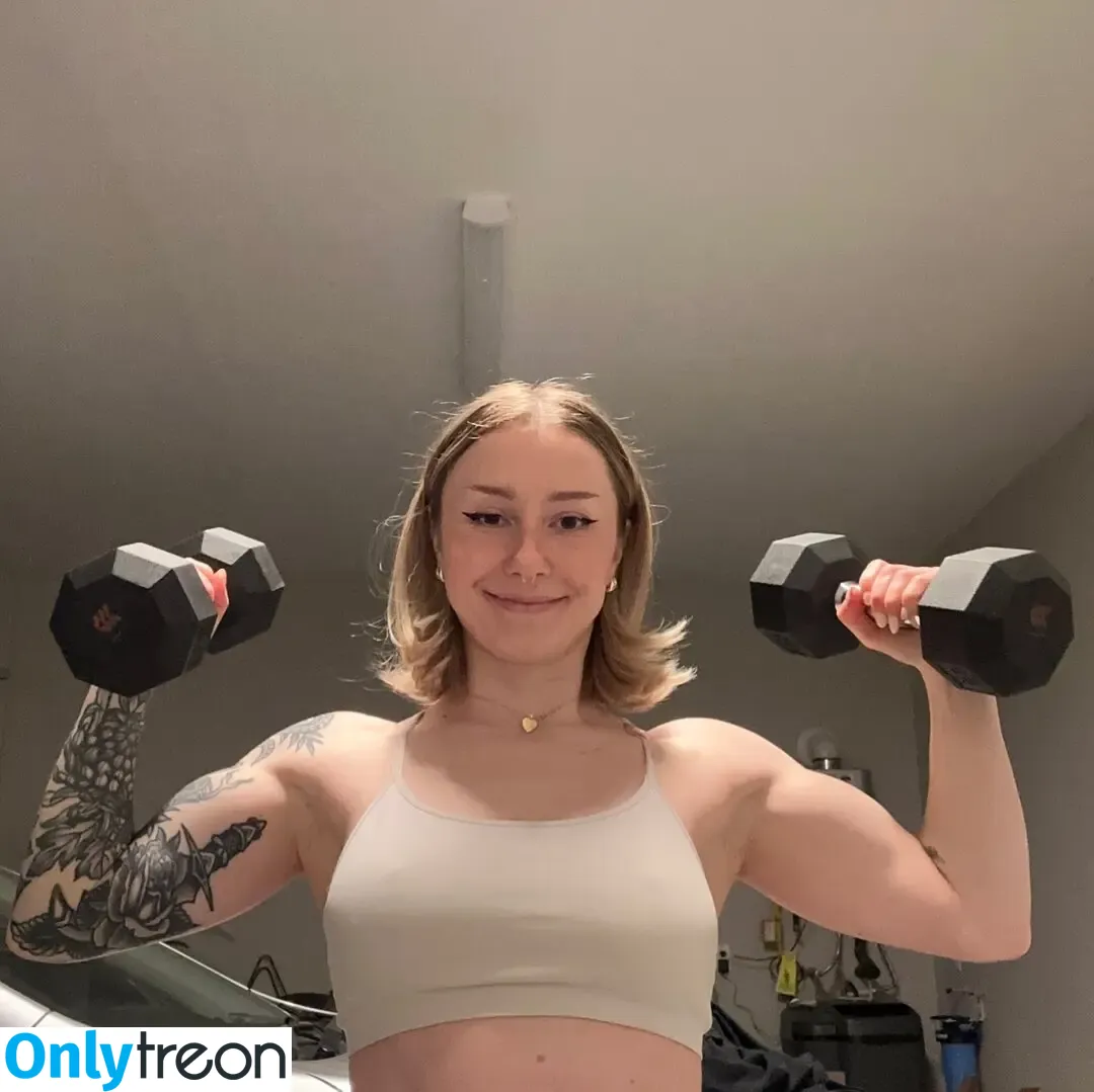 Hanner nude photo #0009 (Hanner)