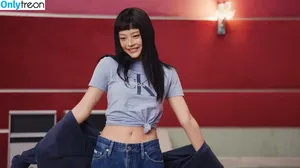 Hanni Pham / Hannijeans / newjeans_official nude photo #0461