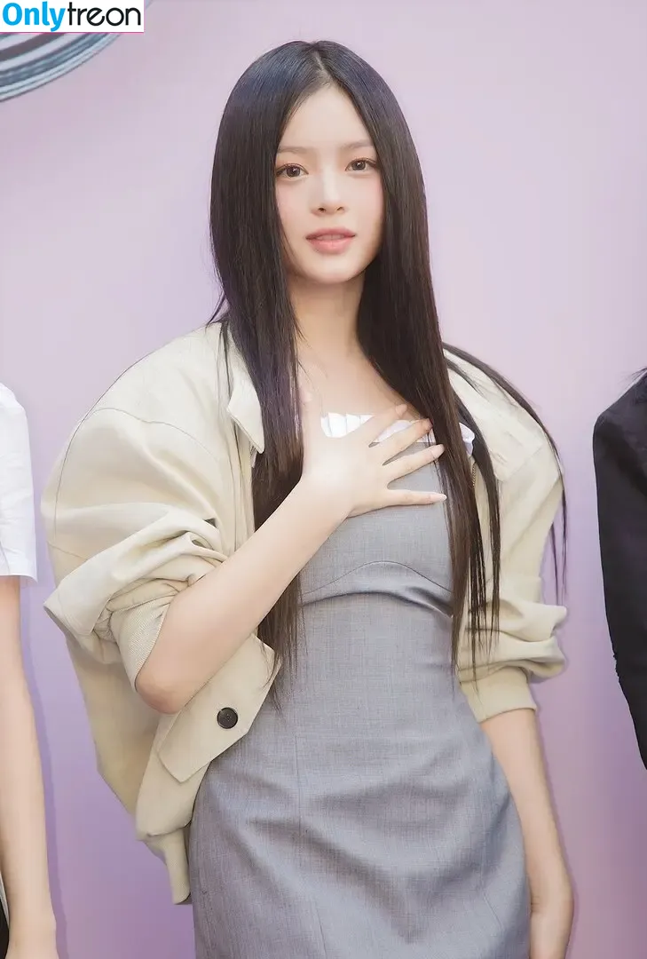 Hanni Pham голая photo #0443 (Hannijeans / newjeans_official)