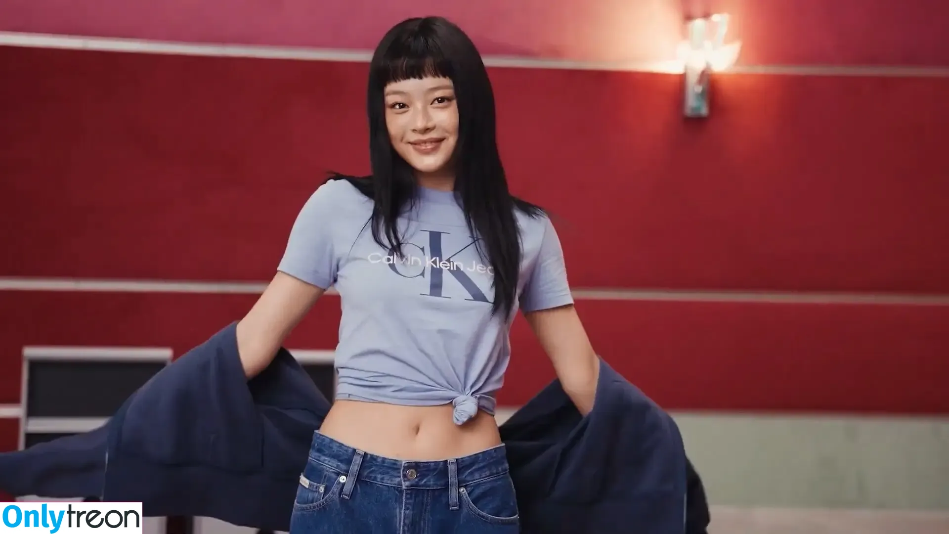Hanni Pham nude photo #0460 (Hannijeans / newjeans_official)