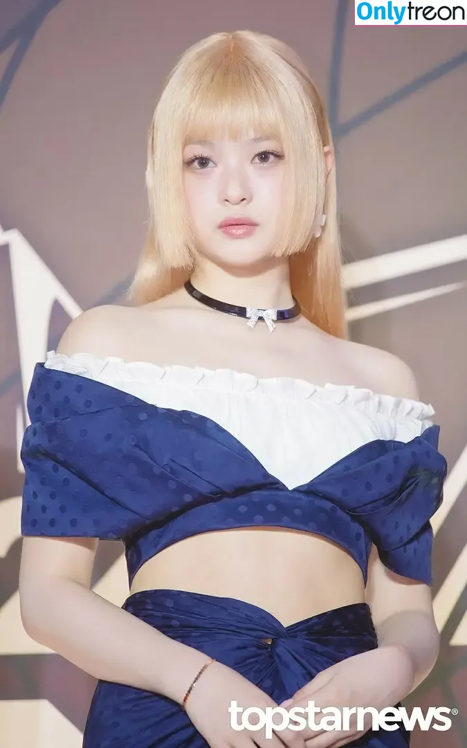 Hanni Pham nude photo #0514 (Hannijeans / newjeans_official)