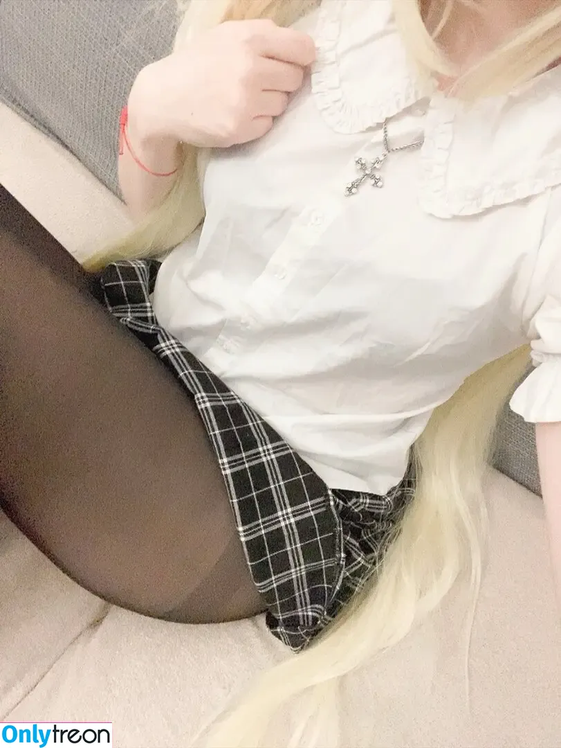 HappyMealBunni nude photo #0018 (billionaire_bunnny)