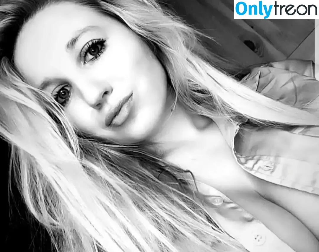 Hardstyleprincess nude photo #0025 (Hardstyleprincess)