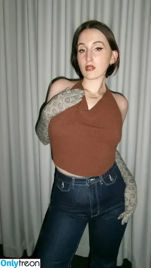 Harley Quinn Smith / harleyquinnsmith / harleysplaytime nude photo #0311