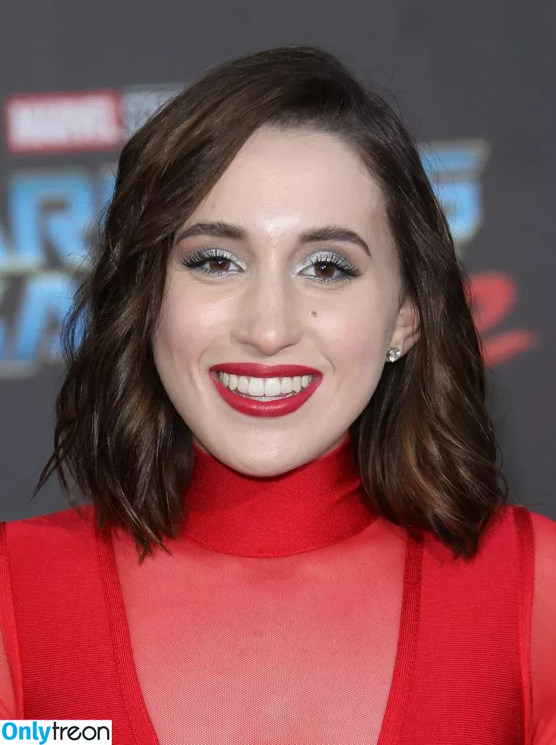 Harley Quinn Smith голая photo #0110 (harleyquinnsmith / harleysplaytime)