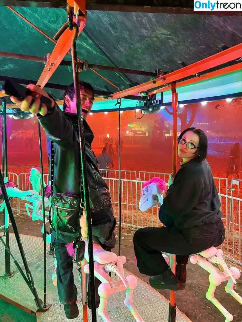 Harley Quinn Smith голая photo #0394 (harleyquinnsmith / harleysplaytime)