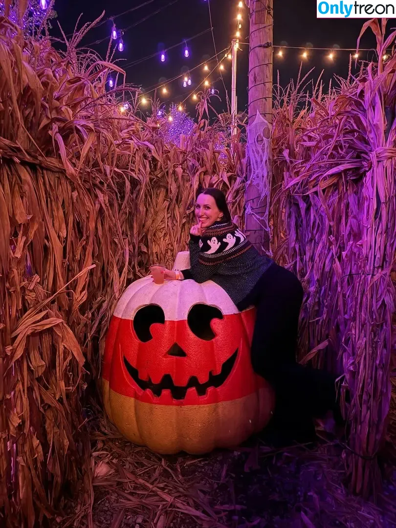 Harley Quinn Smith голая photo #0395 (harleyquinnsmith / harleysplaytime)