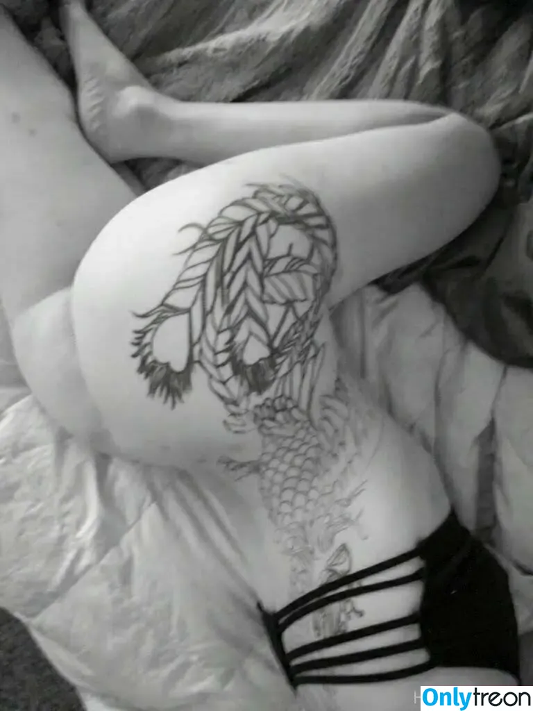 harleyqueenv nude photo #0005 (harley.queeen)