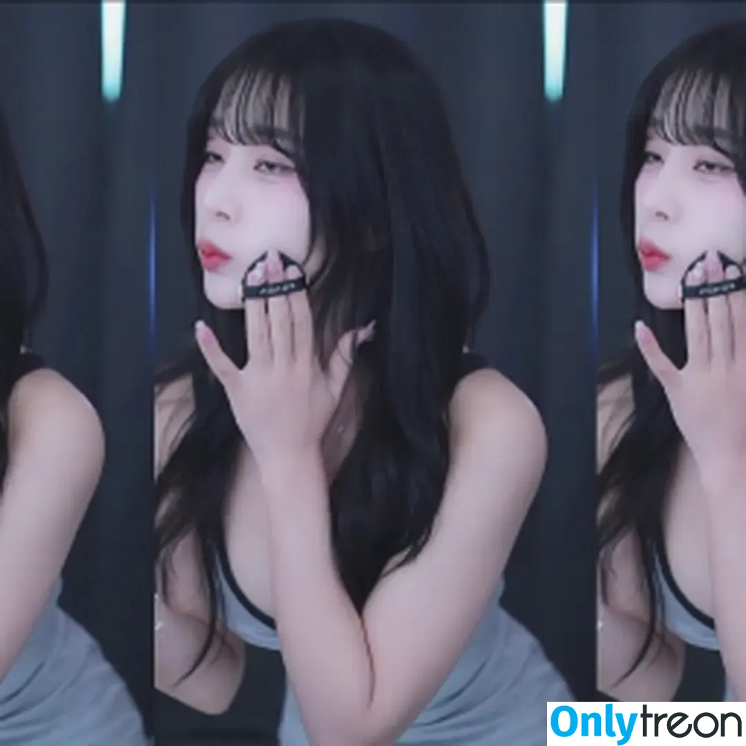 Haruzzxng 하루짱__ nude photo #0097 (hxru9reum)