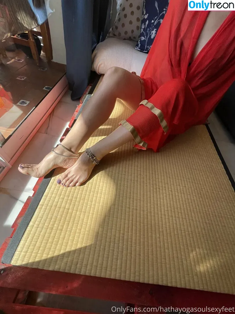 hathayogasoulsexyfeet nude photo #0014 (hathayogasoulsexyfeet)