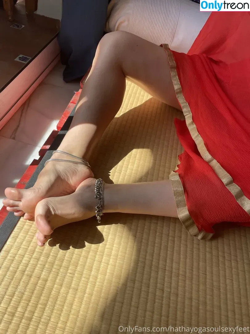 hathayogasoulsexyfeet nude photo #0015 (hathayogasoulsexyfeet)