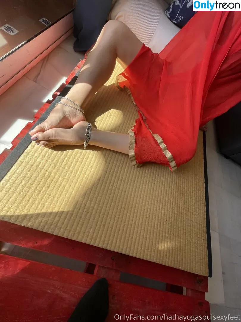 hathayogasoulsexyfeet nude photo #0017 (hathayogasoulsexyfeet)