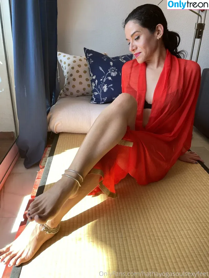 hathayogasoulsexyfeet nude photo #0019 (hathayogasoulsexyfeet)