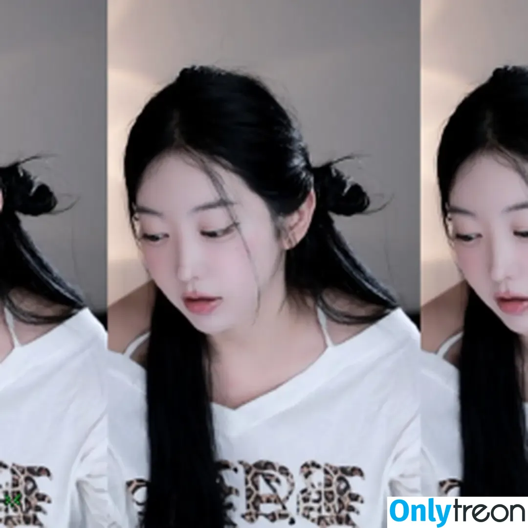 Haxxnini nude photo #0101 (Bumzi)