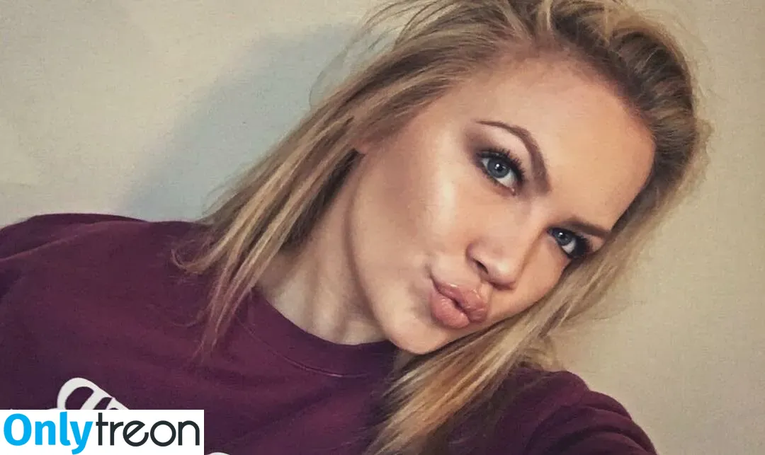 Hayden Buchko голая photo #0259 (brooke_hayy)