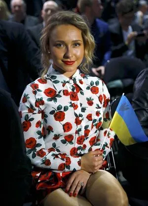 Hayden Panettiere / haydenpanettiere фото голая #0297