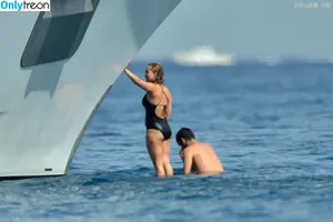 Hayden Panettiere / haydenpanettiere фото голая #0753