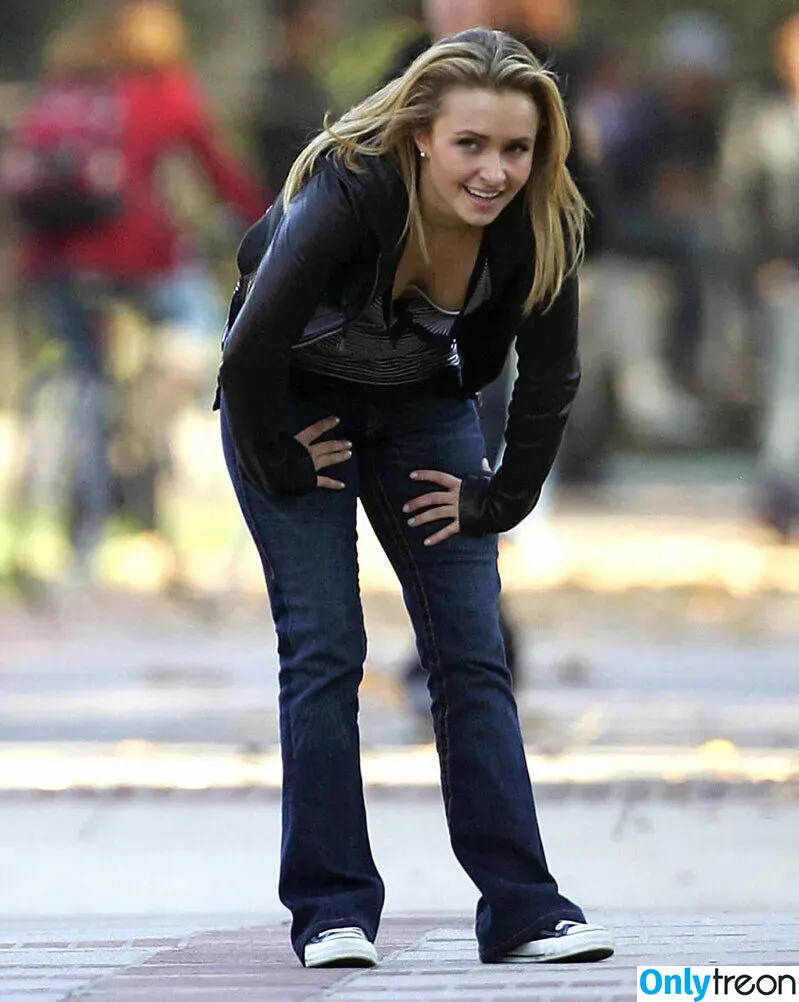 Hayden Panettiere голая photo #0170 (haydenpanettiere)