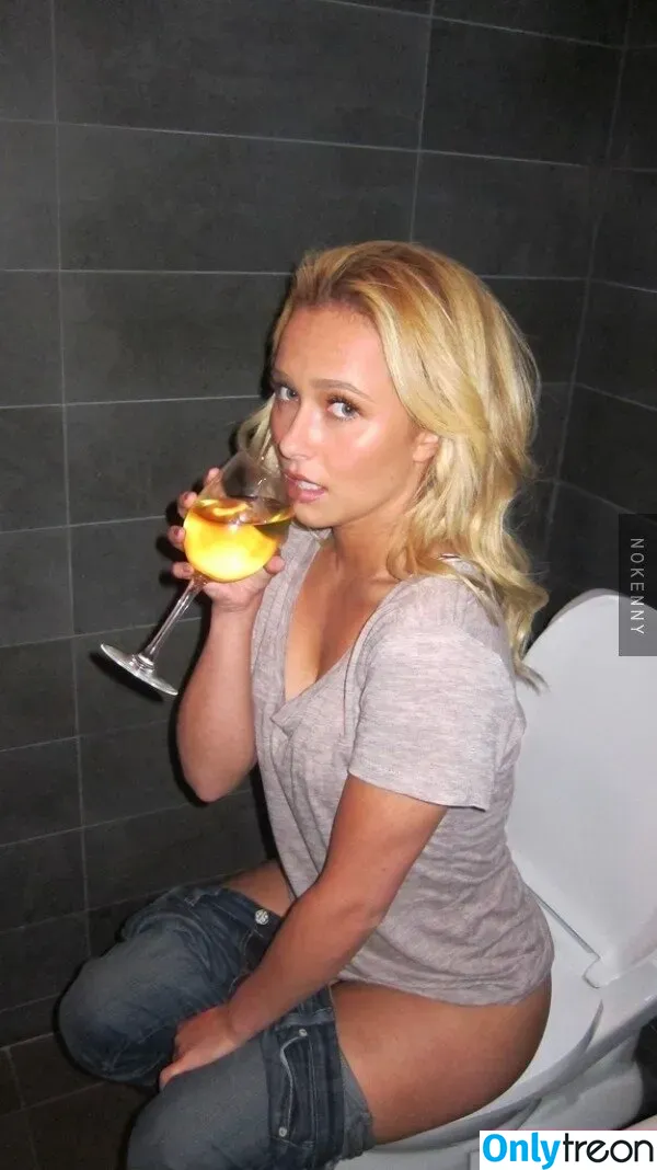 Hayden Panettiere голая photo #0264 (haydenpanettiere)