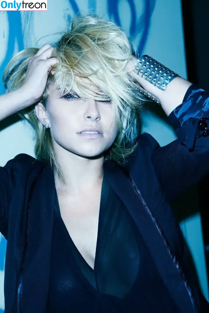 Hayden Panettiere голая photo #0455 (haydenpanettiere)