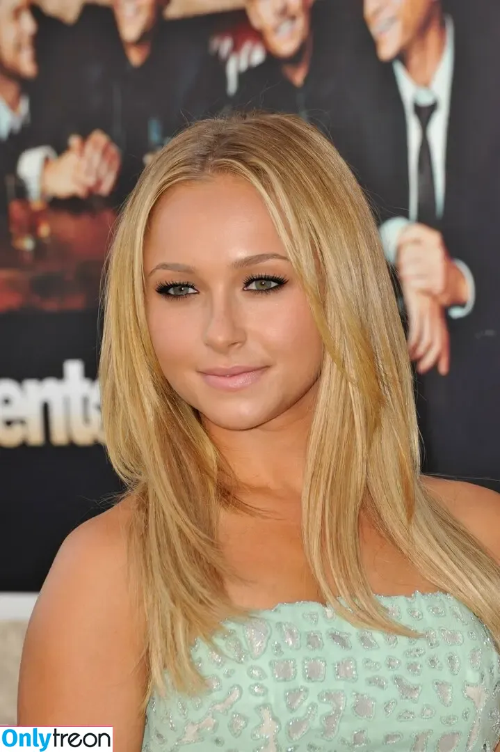 Hayden Panettiere nude photo #0530 (haydenpanettiere)