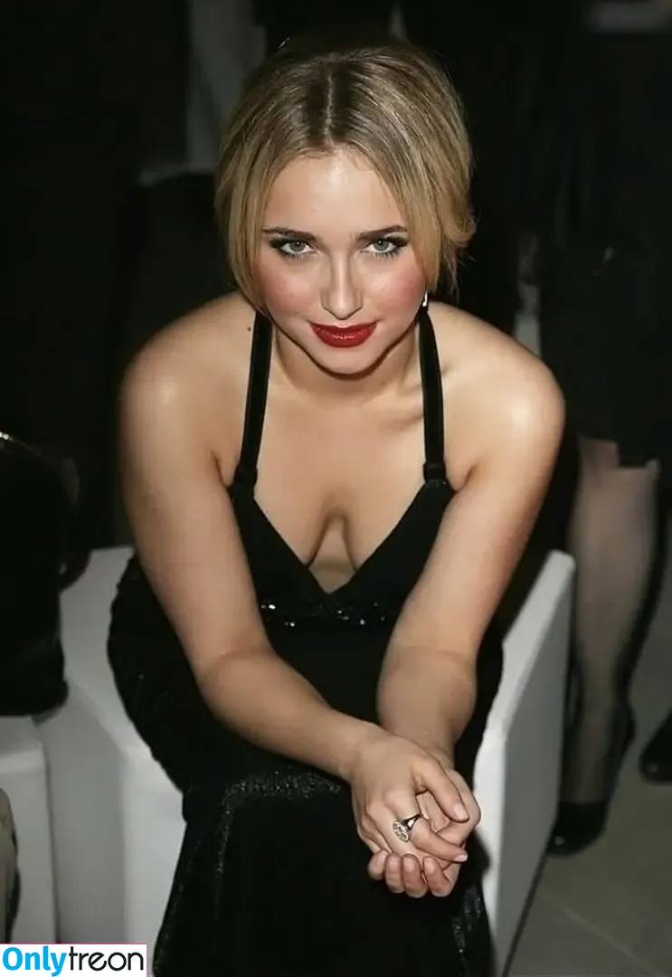 Hayden Panettiere nude photo #0594 (haydenpanettiere)