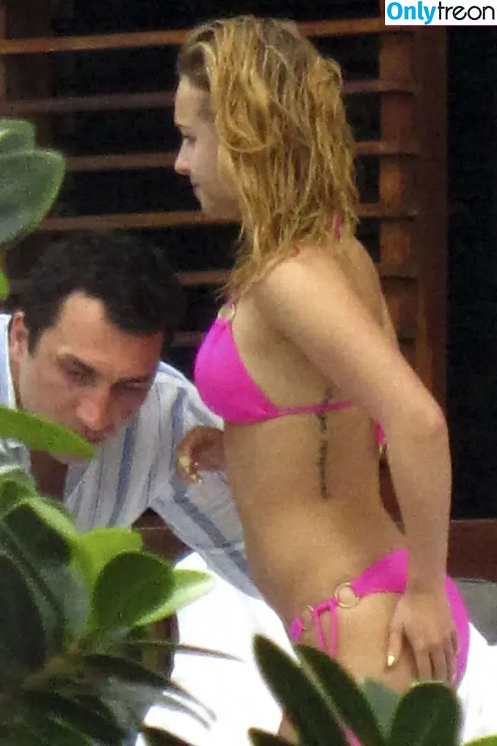 Hayden Panettiere nude photo #0638 (haydenpanettiere)