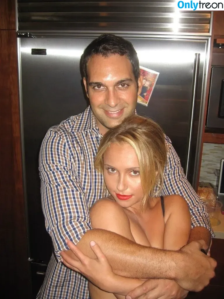 Hayden Panettiere nude photo #0646 (haydenpanettiere)