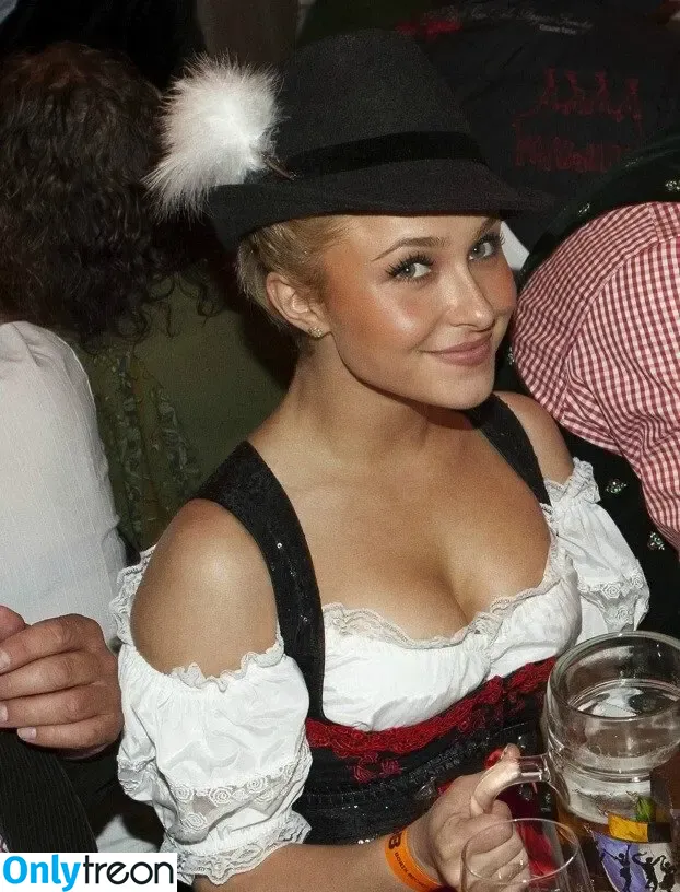 Hayden Panettiere nude photo #0921 (haydenpanettiere)
