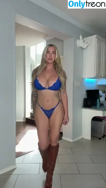 Hayleesworld nude photo #0109 (Hayleesworld)