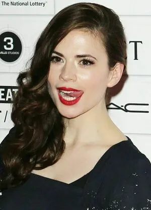 Hayley Atwell / sarahtoninx9_ nude photo #0301