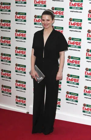 Hayley Atwell / sarahtoninx9_ nude photo #0396
