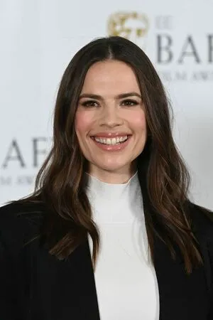 Hayley Atwell / sarahtoninx9_ nude photo #0403