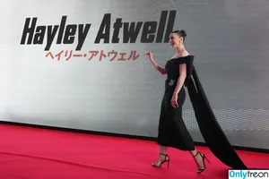 Hayley Atwell / wellhayley nude photo #0897