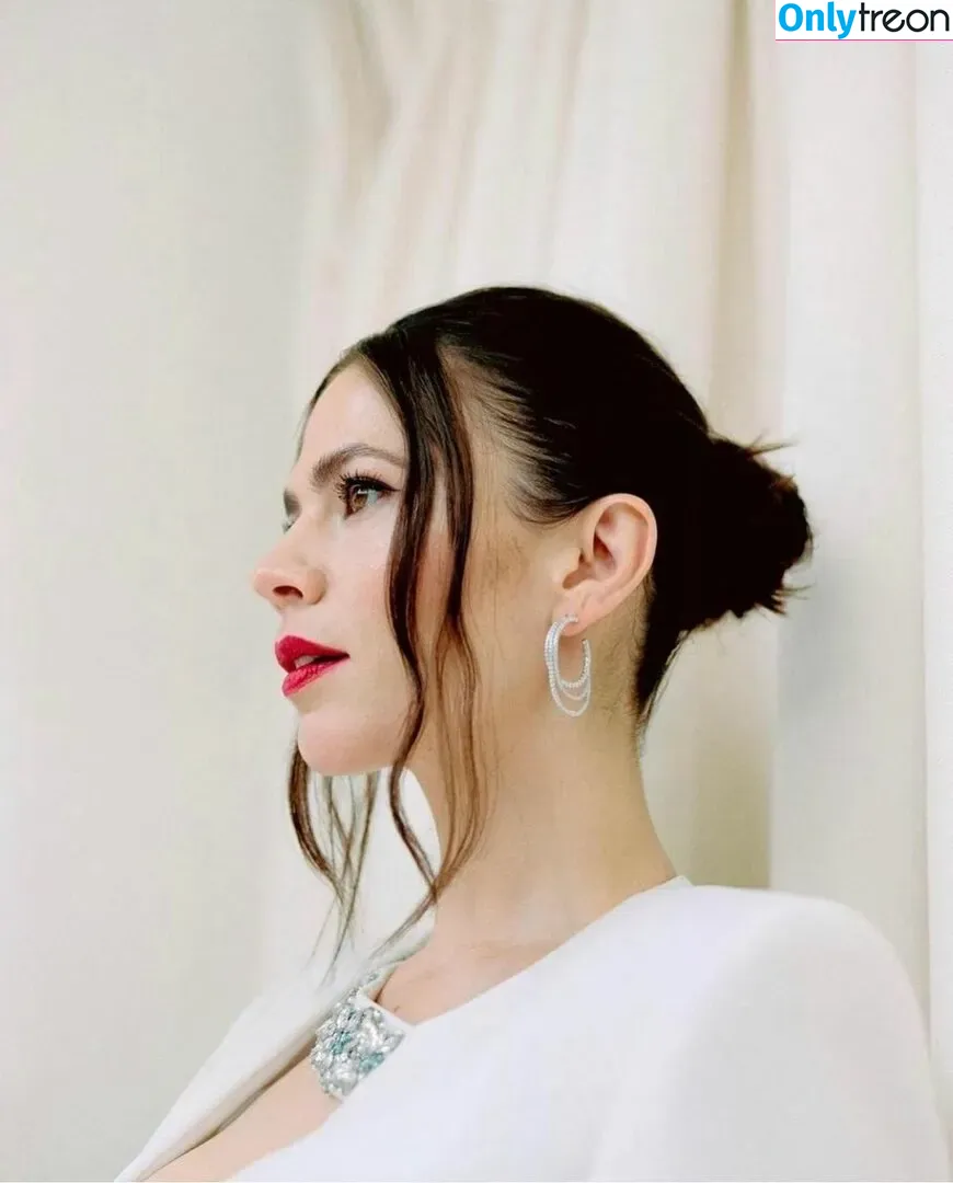Hayley Atwell nude photo #0252 (hayley_atwell / wellhayley)