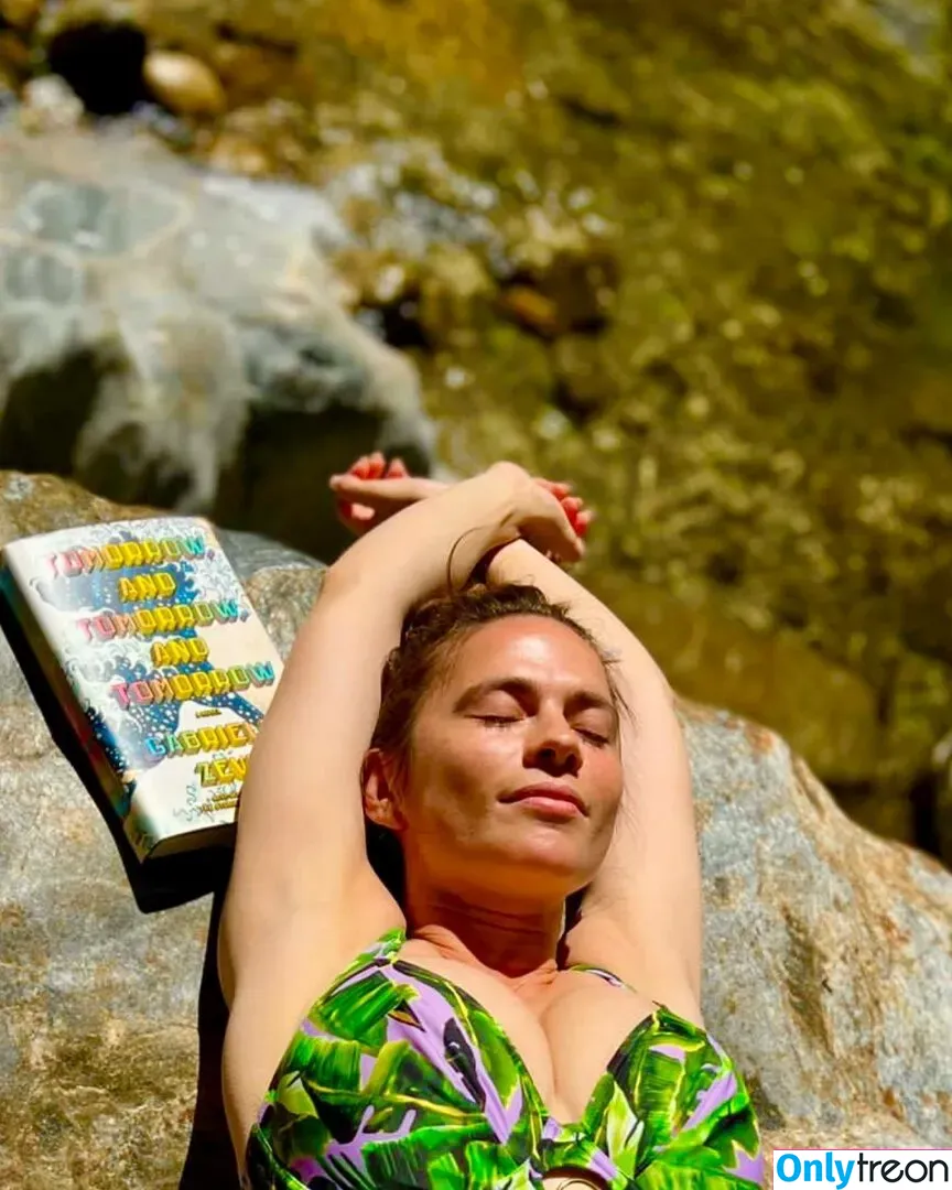 Hayley Atwell nude photo #0282 (wellhayley)