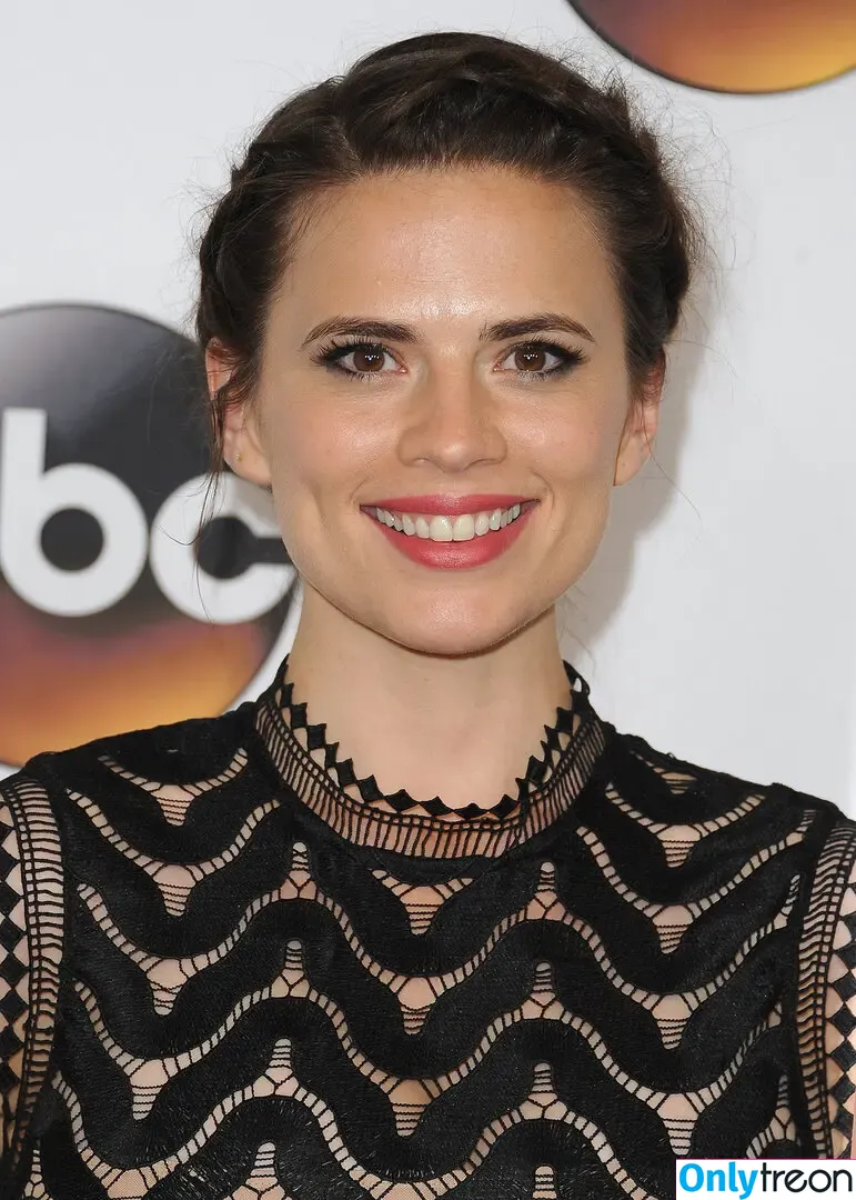 Hayley Atwell голая photo #0614 (wellhayley)