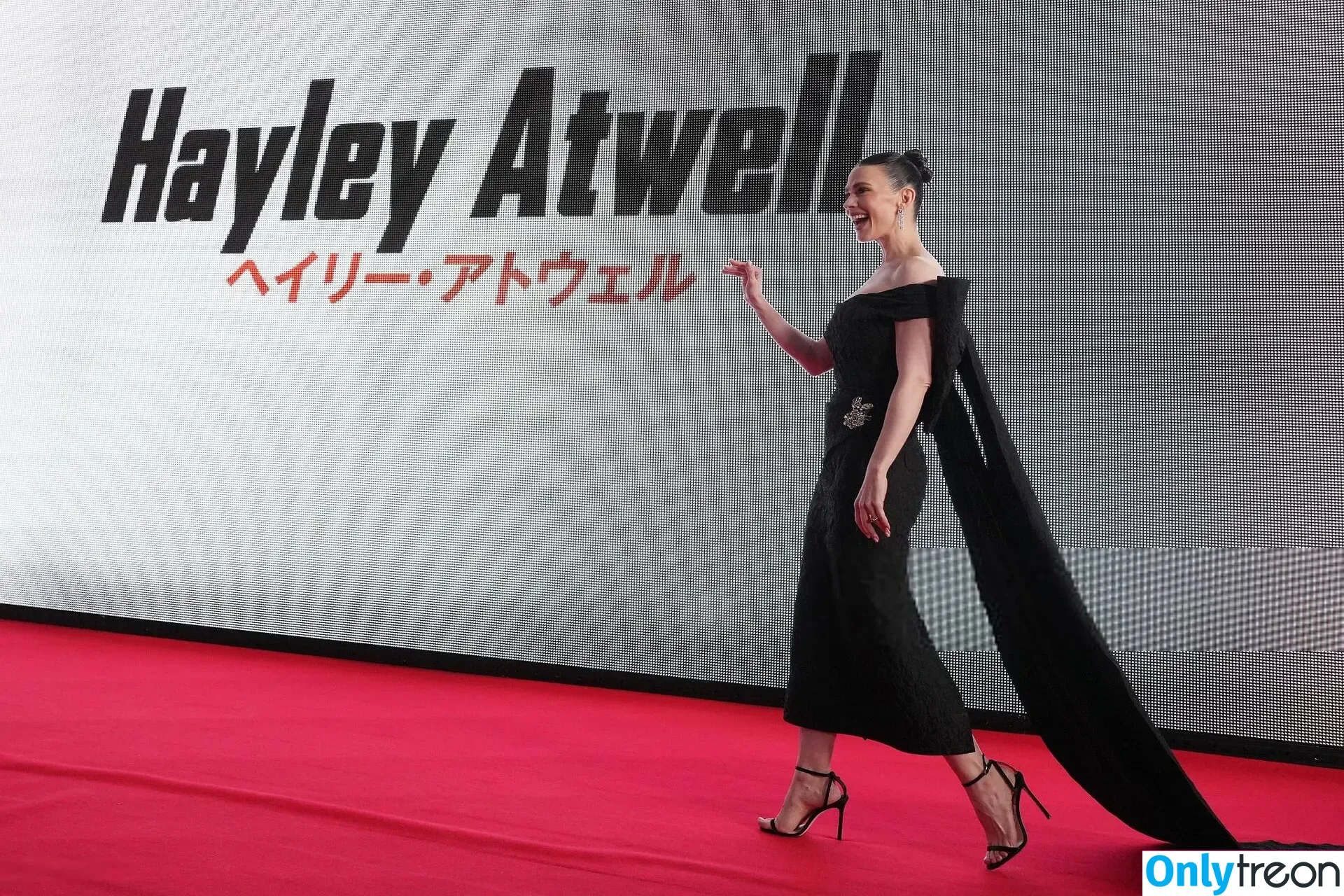 Hayley Atwell nude photo #0897 (wellhayley)