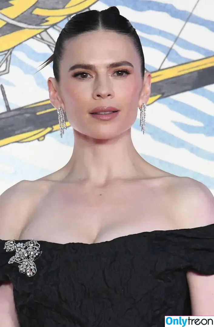 Hayley Atwell nude photo #0908 (wellhayley)