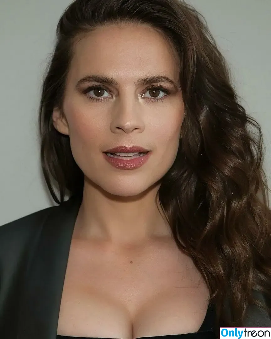 Hayley Atwell голая photo #1050 (hayley_atwell / wellhayley)