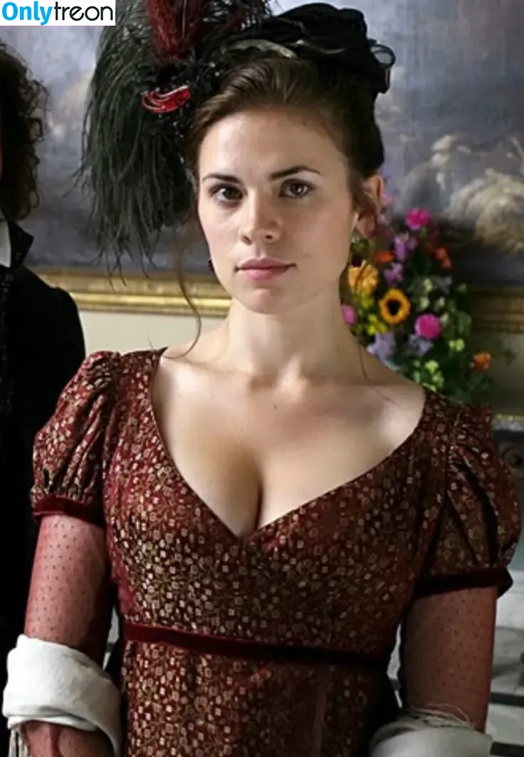 Hayley Atwell nude photo #1057 (hayley_atwell / wellhayley)