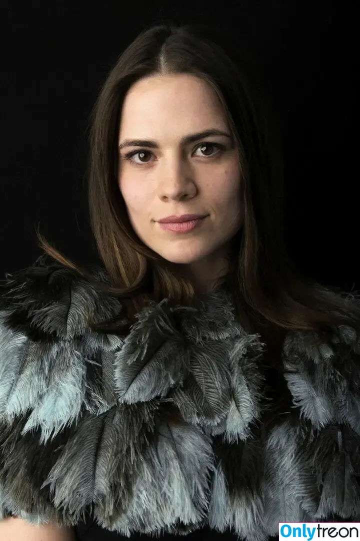 Hayley Atwell nude photo #1059 (hayley_atwell / wellhayley)