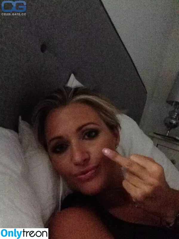 Hayley McQueen nude photo #0004 (mcqueenhayley / megamcqueen)