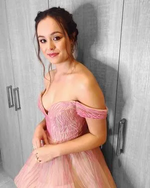 Hayley Orrantia / hayleyorrantia фото голая #0003