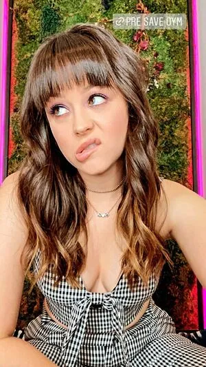 Hayley Orrantia / hayleyorrantia nude photo #0040