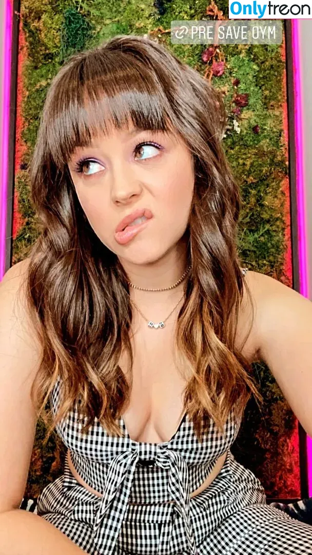 Hayley Orrantia nude photo #0040 (hayleyorrantia)