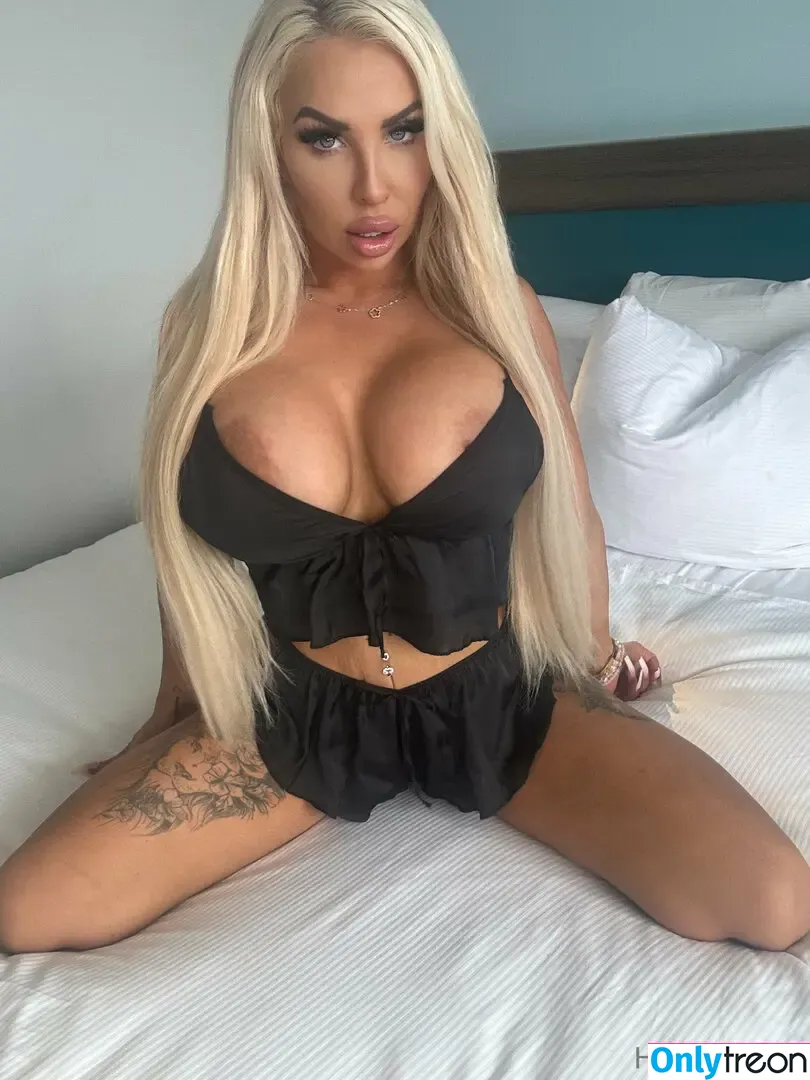 HayleyHalcx голая photo #0001 (HayleyHalcx)