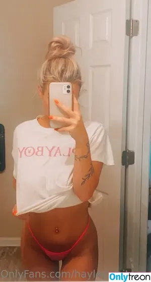 hayleywhiteeee / hailey.whiteee nude photo #0002